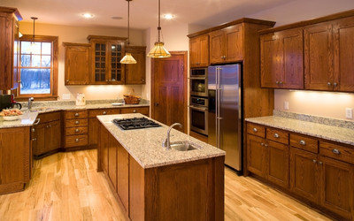 Custom Furniture & Decor